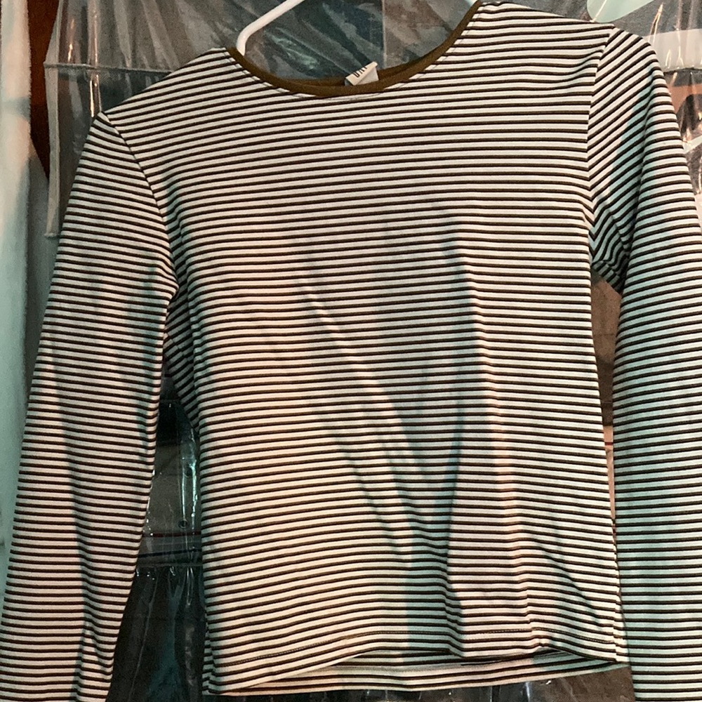 M/L bronze + black long sleeve by Gap!